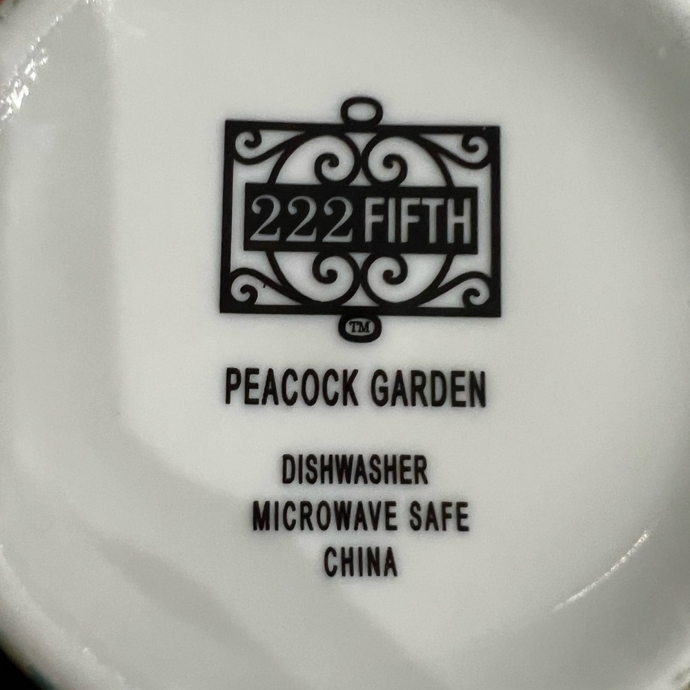Peacock Design bowls with Box 222 Fifth - Picture 6 of 6